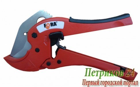 Труборез Flora 1642