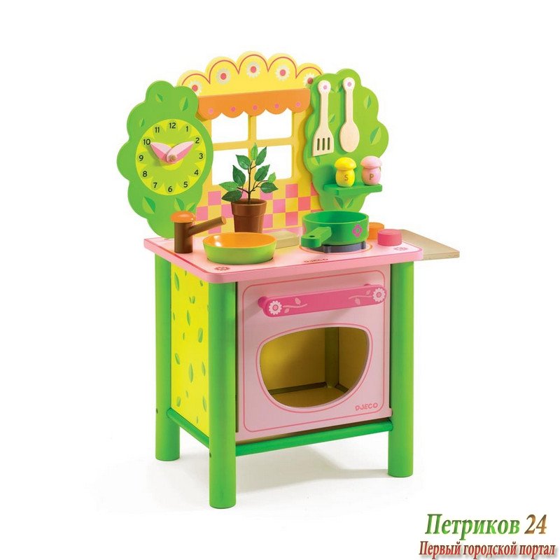 Игрушечная кухня из дерева 