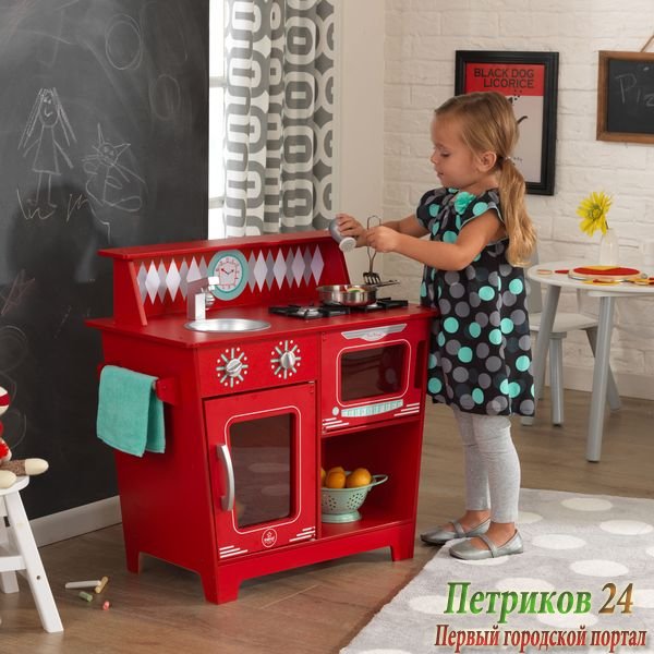 Игрушечная кухня 