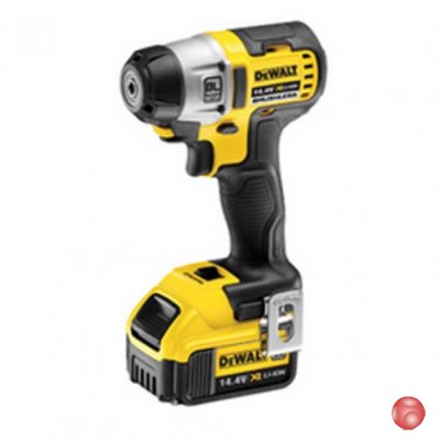 Шуруповерт DeWalt DCF825M2