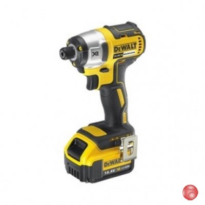 Шуруповерт DeWalt DCF 836 M2