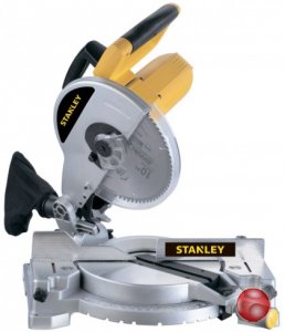 Пила торцовочная Stanley STSM1510