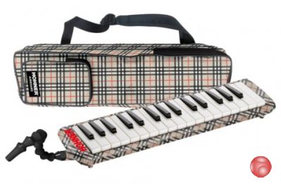 HOHNER REMASTER Airboard 32 - духовая мелодика 32 клавиши, медные язычки, пластиковый корпус (C94404...